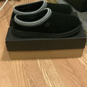 UGG Men's Black Slip-On Loafers